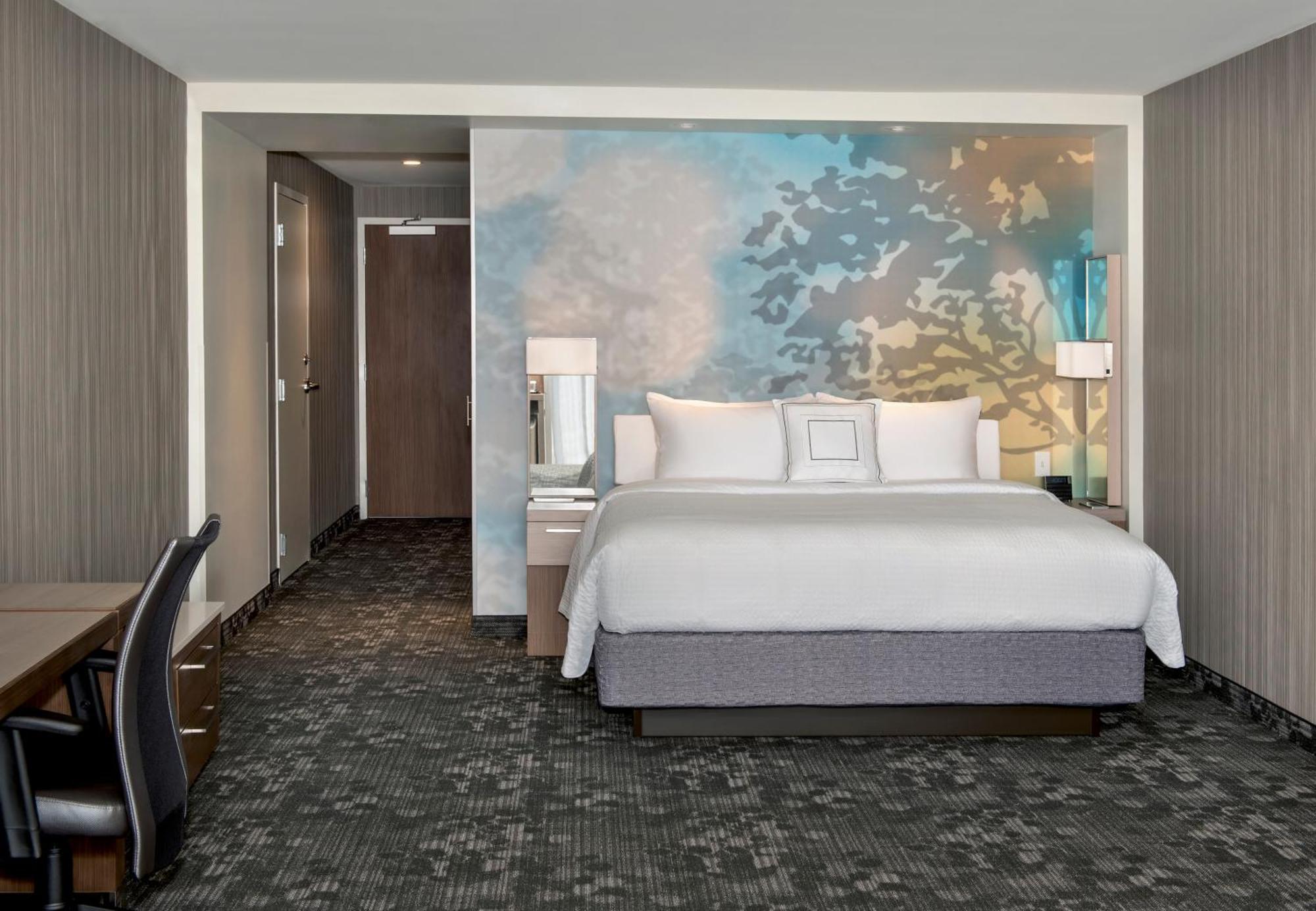 Courtyard By Marriott Schenectady At Mohawk Harbor Hotel Exterior photo