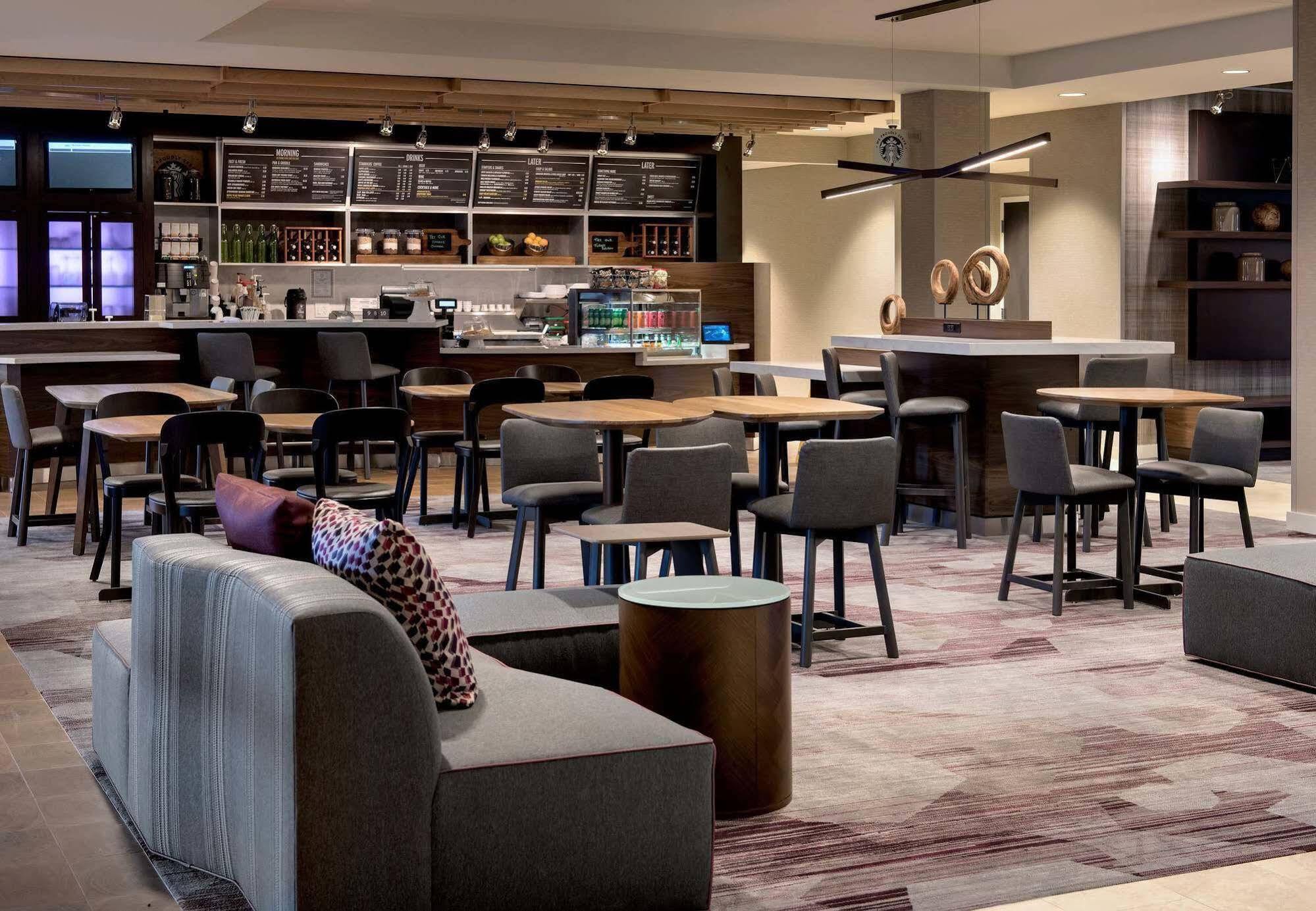 Courtyard By Marriott Schenectady At Mohawk Harbor Hotel Exterior photo